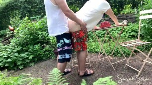 Outdoor Quickie with standing doggystyle - huge load of cum on her ass