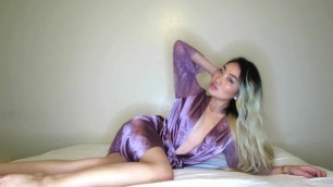 Alicia Hebi gives you a Blowjob after Work POV Solo
